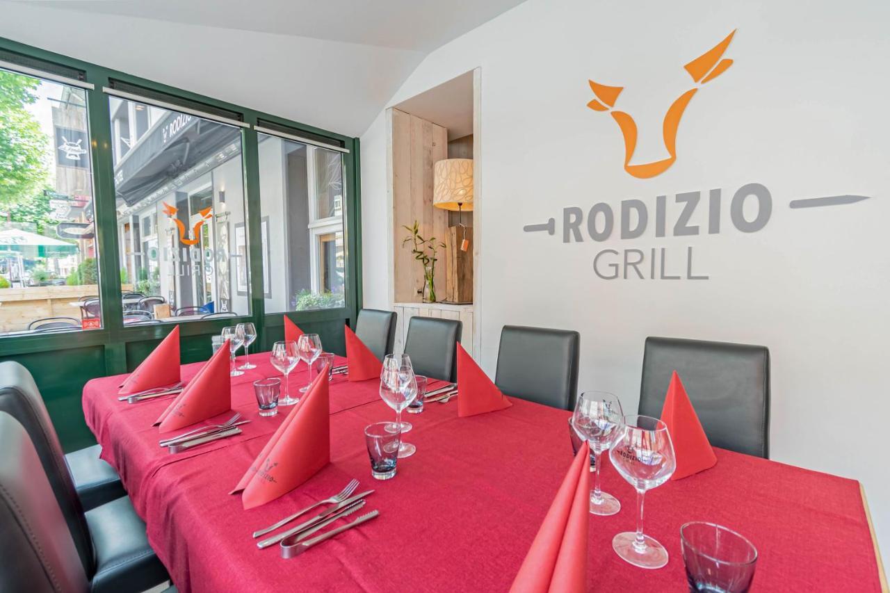 דייקירך Esplanade Hotel מראה חיצוני תמונה